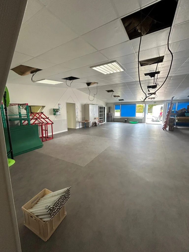 salle de jeux école de montigny après travaux de remplacement de sols souples